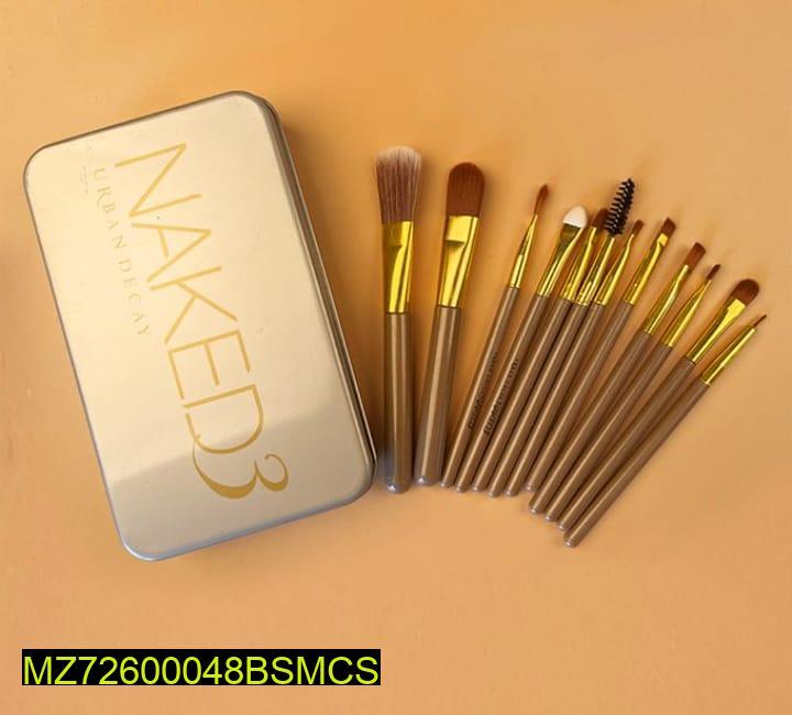 •  Material: Synthetic Fibre
•  Pack Of 4
•  Package Includes: 12 x Makeup Brush, 1 x Random Makeup Sponge, 1 x Eyeliner, 1 x Makeup Brush
•  Disclaimer: Before using a new cosmetic product, conduct a test on a small area of your skin. If you have a speci